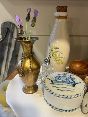 Antique-Style Brass Bud Vase in Gold Finish